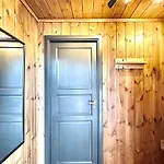 Large At With Sauna, Fireplace, View And Cross-country Skiing 펜션 *