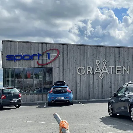 Centrally Located At Center Ringsaker