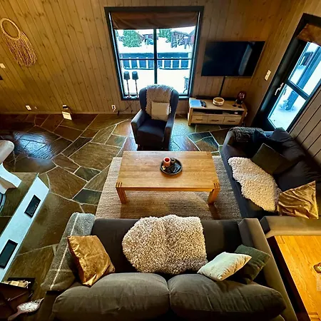 Large At With Sauna, Fireplace, View And Cross-country Skiing 펜션 *